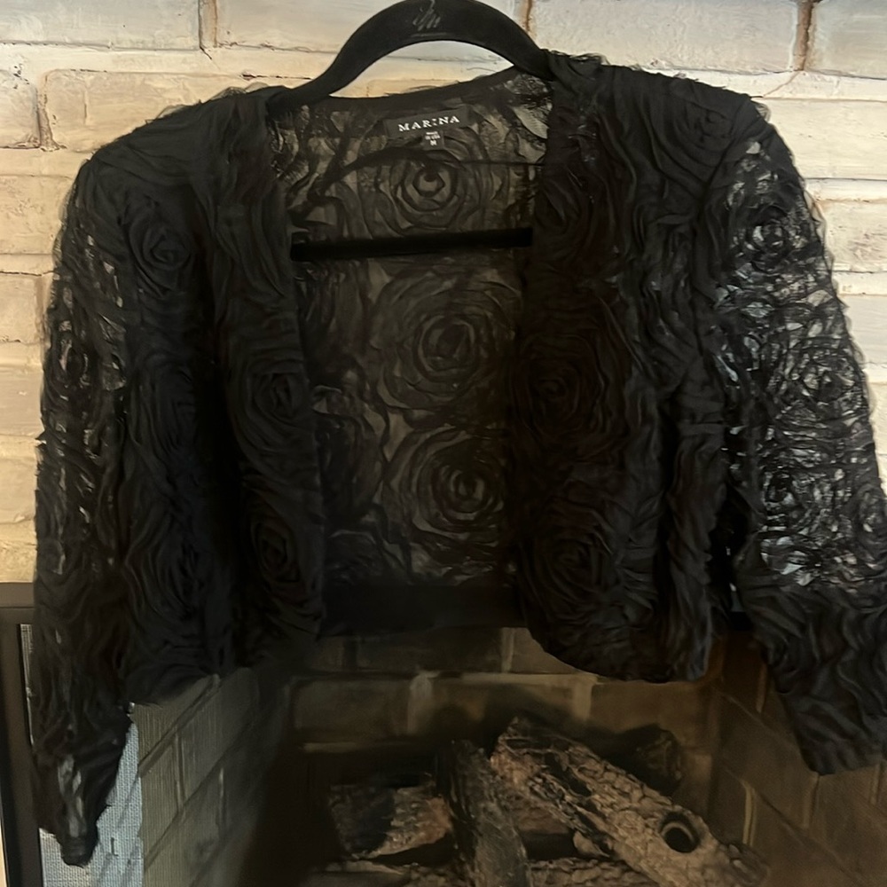 Beautiful Rosette Pattern Jacket - image 1